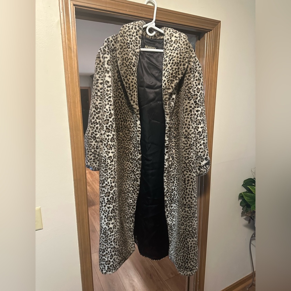 Monterey Fashion Leopard Fur Coat